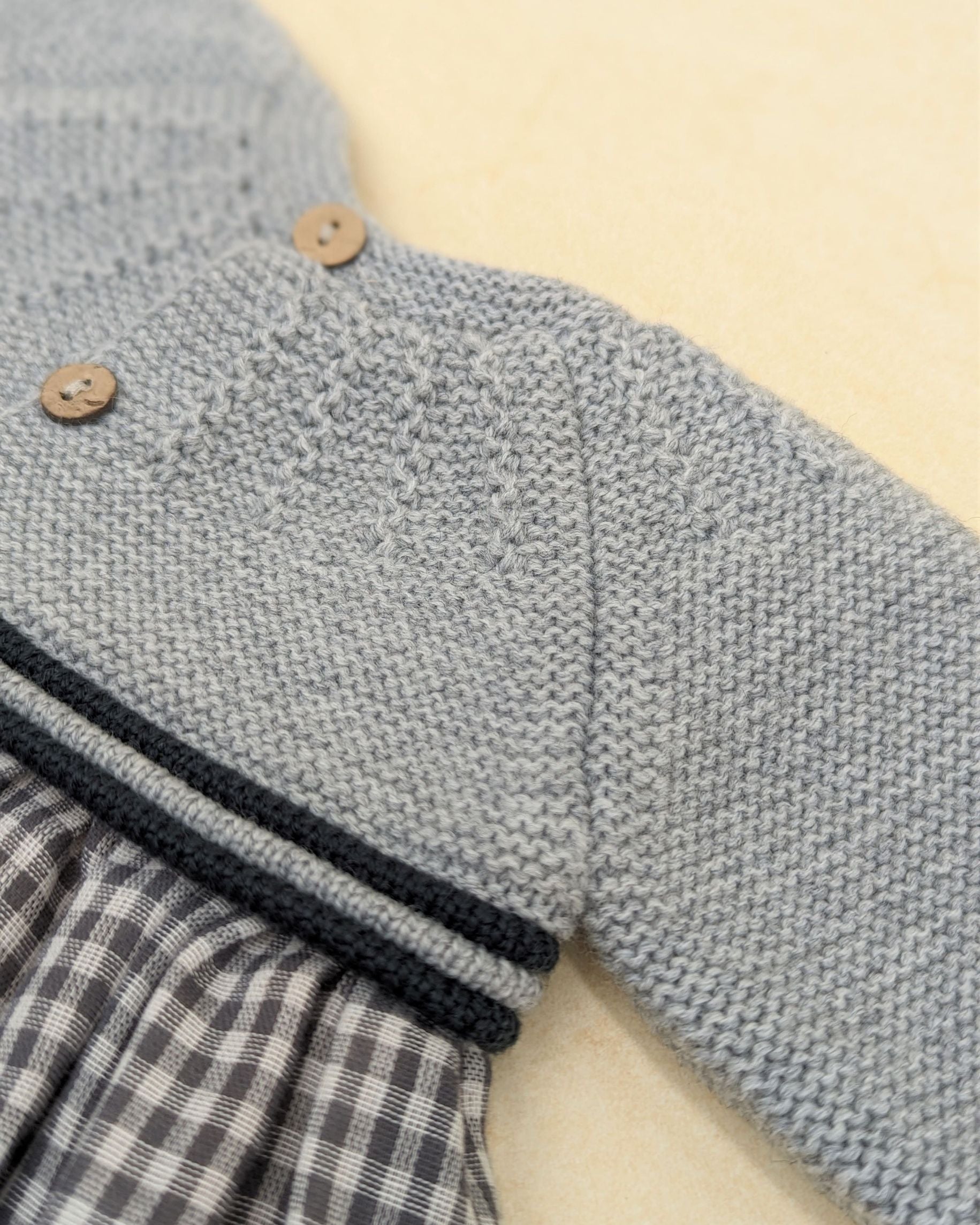 Faldón Pau invierno cuadritos