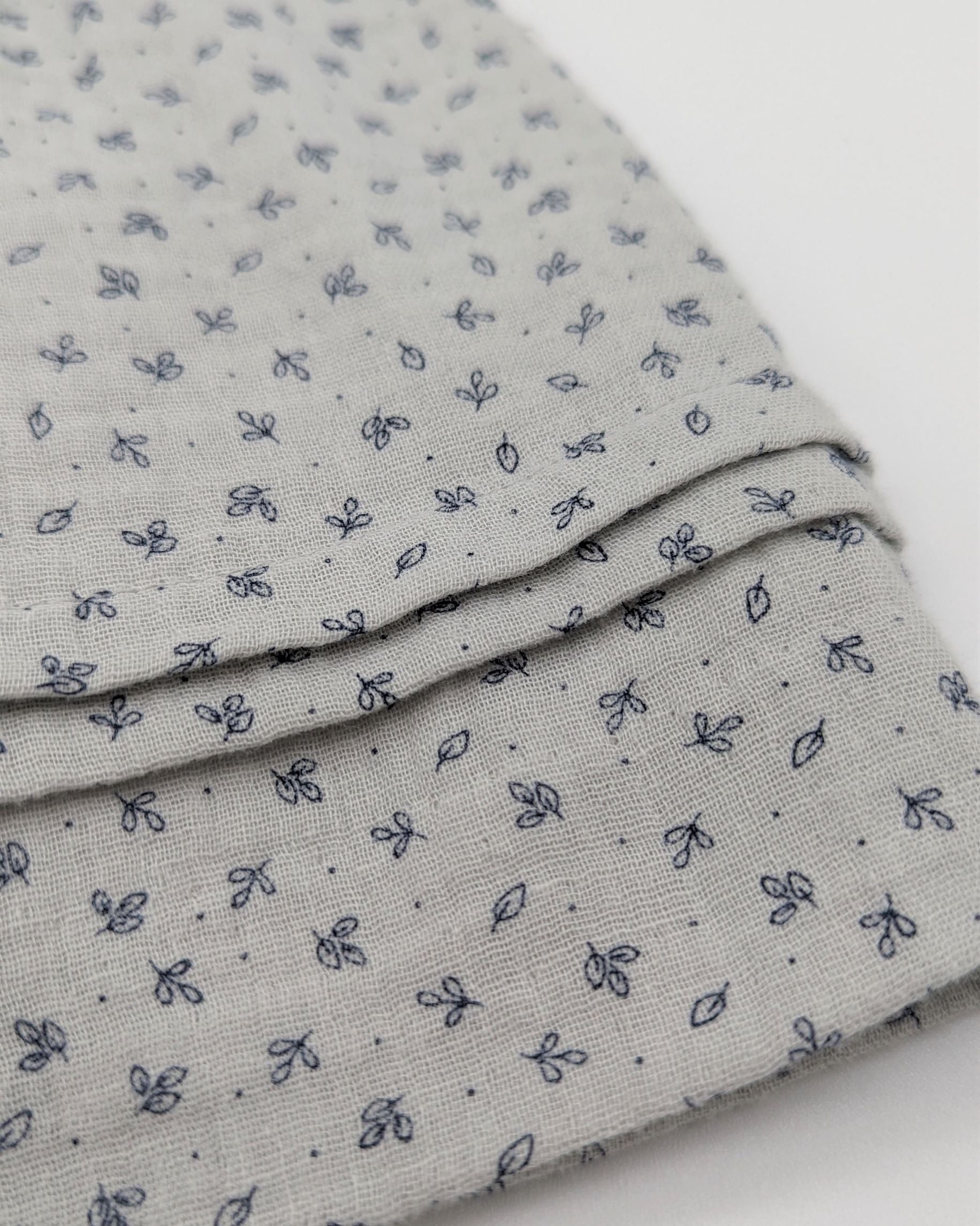 Faldón Pau invierno gris