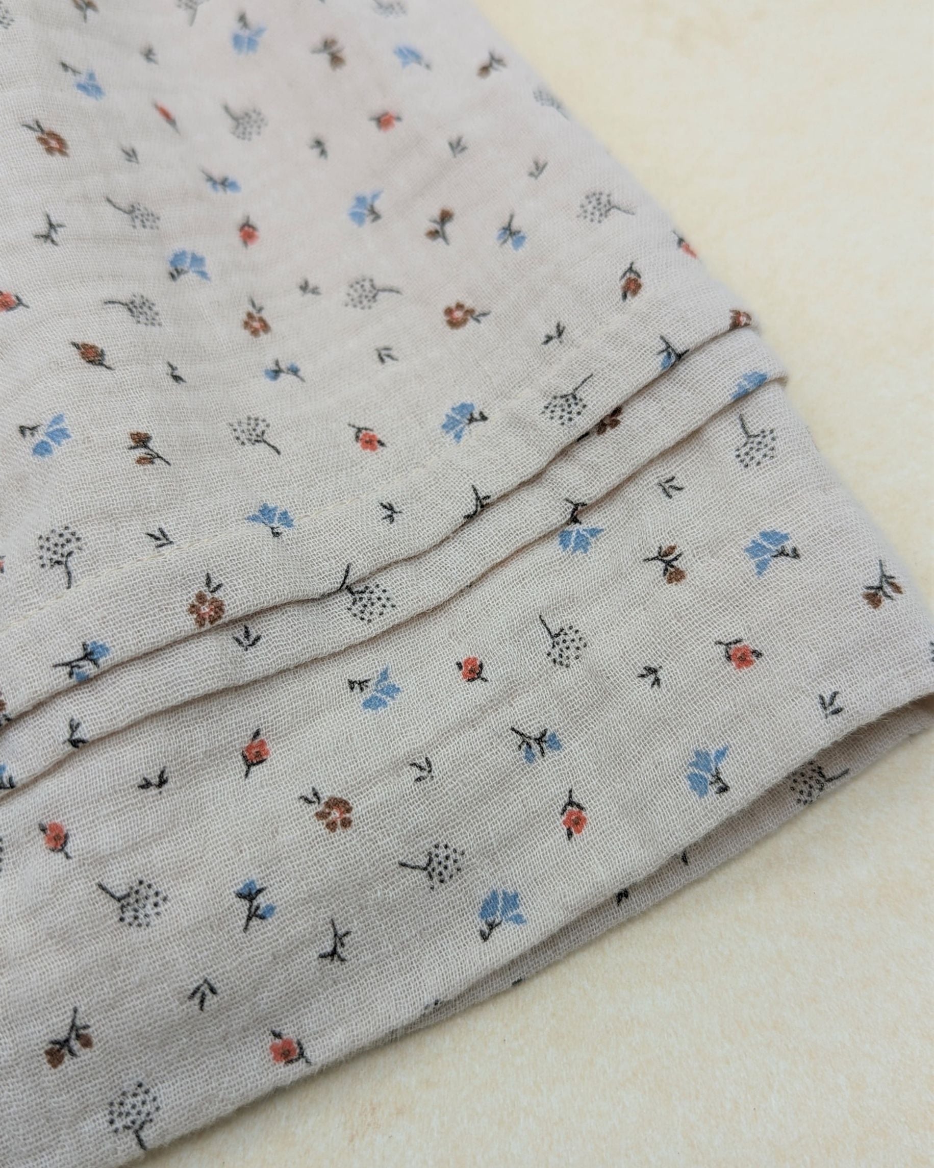 Faldón Pau invierno miniflores